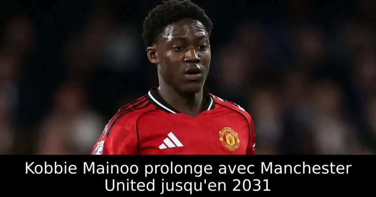 Kobbie Mainoo prolonge avec Manchester United jusqu'en 2031