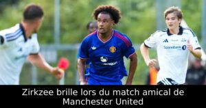 Zirkzee brille lors du match amical de Manchester United