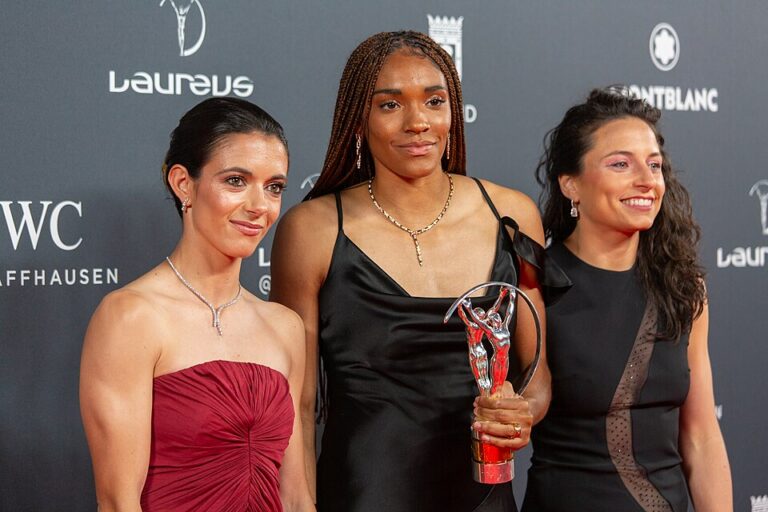 Aitana Bonmatí sur le tapis rouge des Laureus 2024
