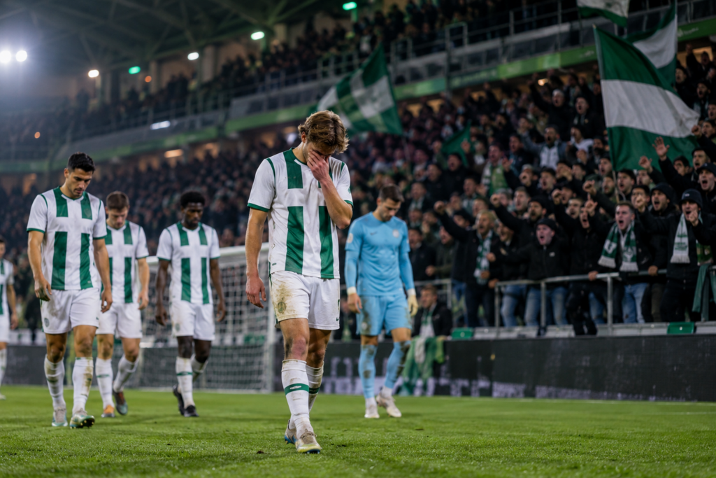 FC Groningen : Thom van Bergen déçu par les chants des supporters après l&rsquo;élimination en Coupe