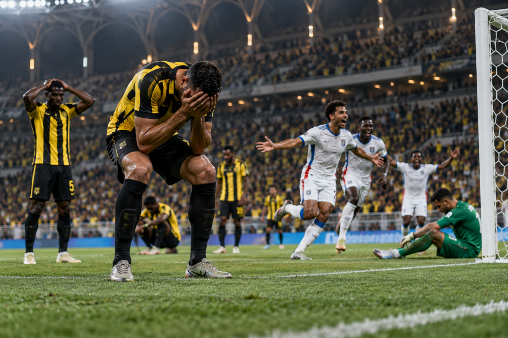 Al-Ittihad puni par ses erreurs : Abha arrache le nul dans les dernières minutes