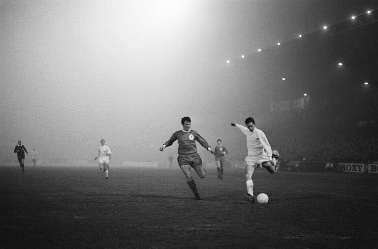 Johan Cruyff lors d’Ajax–Liverpool en Coupe d’Europe