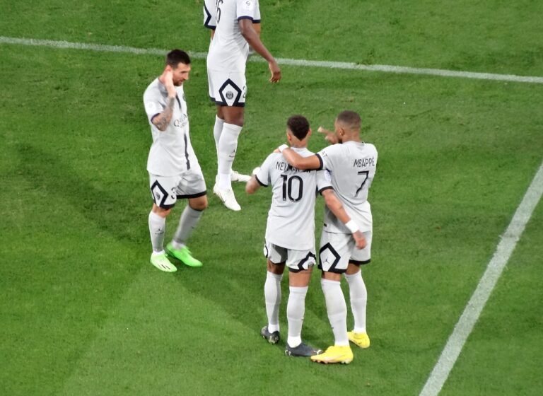 Lionel Messi, Neymar et Kylian Mbappé avec le PSG, 2022
