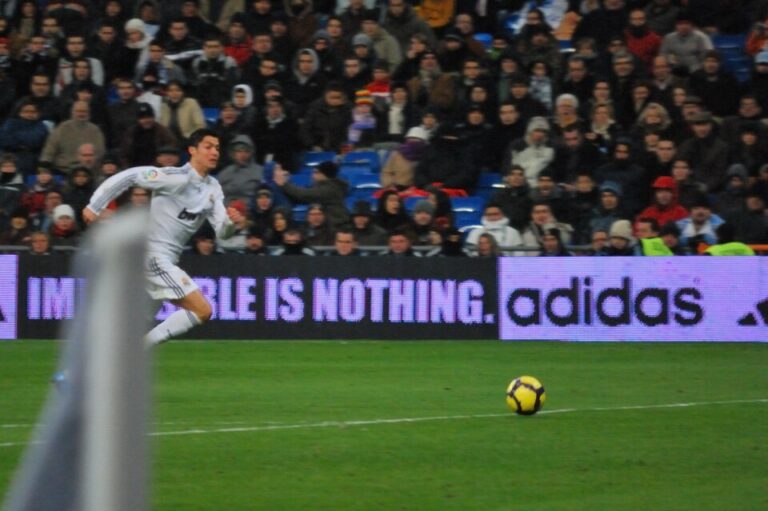 Cristiano Ronaldo en match — Real Madrid — 2009