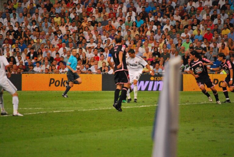 Cristiano Ronaldo en match — Portugal — 2009
