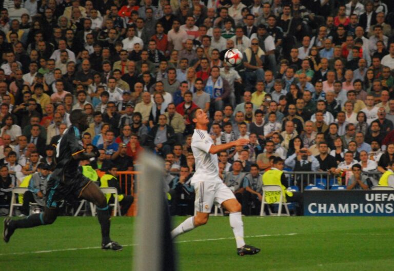 Cristiano Ronaldo en match — Portugal — 2009